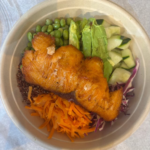 Salmon and Raw Veggies Bowl.