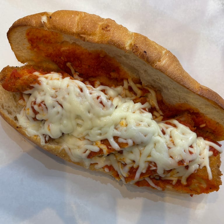 Savor Your Lunch with Us